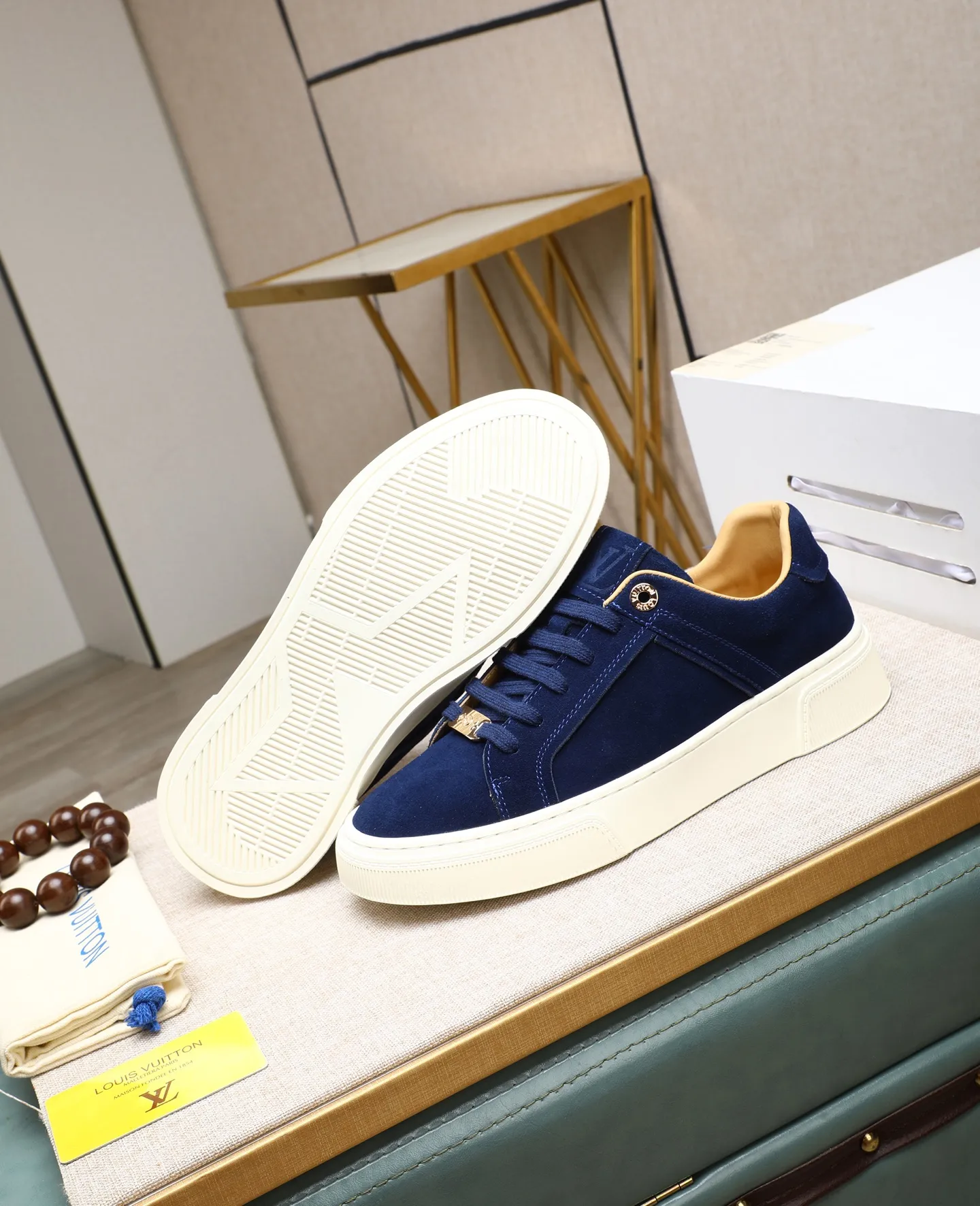 Men's shoes 💰460 [LV～] Men's casual shoes 2025z cabinet sales simultaneously 🔶Size: 38-44 #️⃣ 🔷3 colors🔜The upper is made of multi-material splicing➕cow leather lining, comfortable and breathable, sole: original comfortable and wear-resistant outsole, ⚠️real thing📱photographed🎬real thing is better📢📢📢